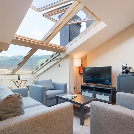 Calle Mayor 23 * Llanes