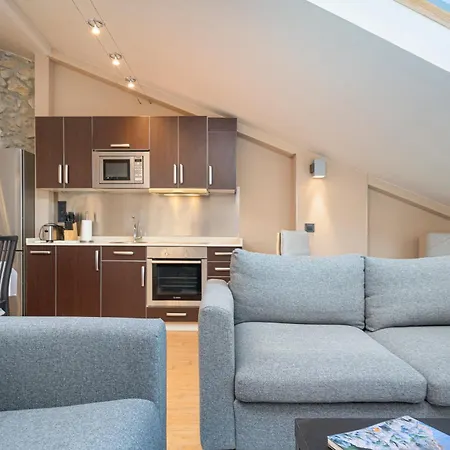 Calle Mayor 23 * Llanes